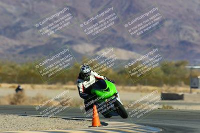 media/Jan-09-2022-SoCal Trackdays (Sun) [[2b1fec8404]]/Turn 14 (10am)/